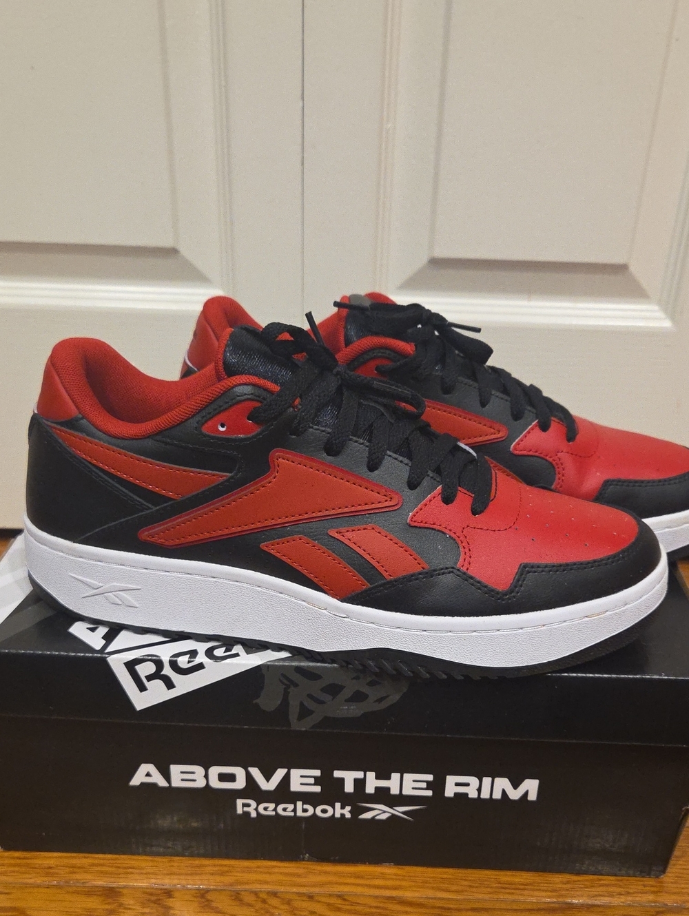 Men's Reebok Above The Rim Chill Shoes Size 12 LIKE NEW